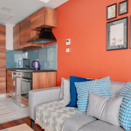 شقة Luxury 5 Min To Metro In Sisli Bomonti